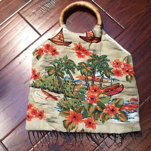 Never used and perfect for beach vacation!